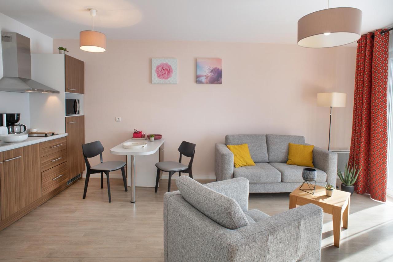 Aparthotel Domitys Les Sables D'Or Villeneuve-le-Roi Exterior foto